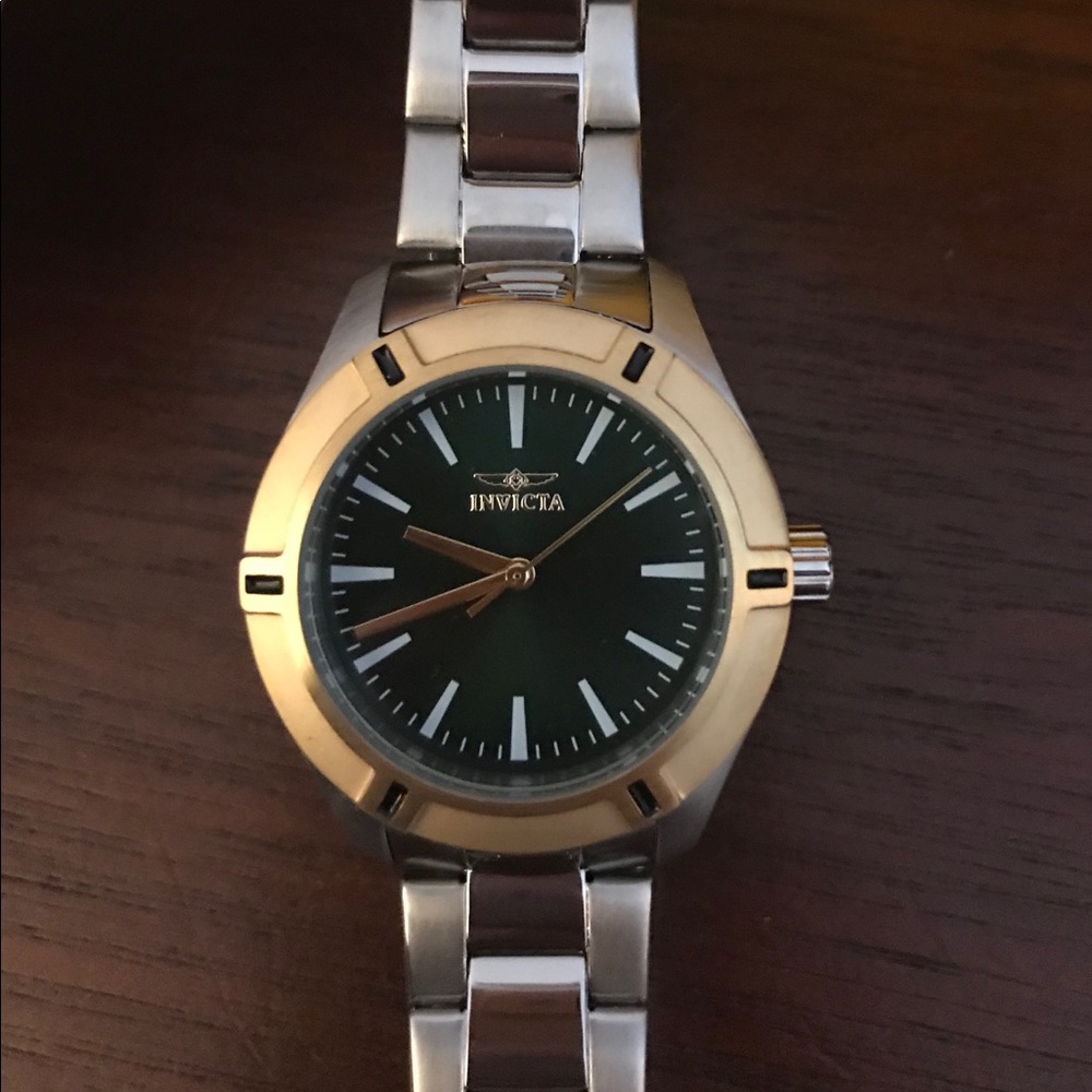 Women’s Invicta Watch (NWOT)